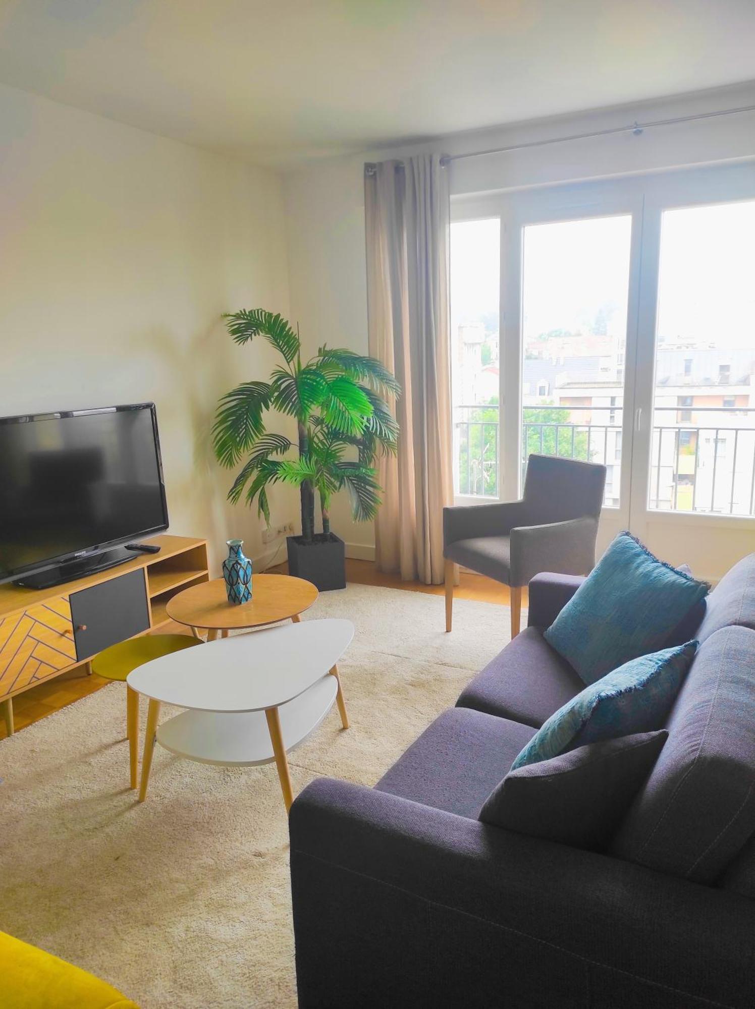 Grand 2 Pieces Vue Degagee Quartier Gare Clamart Exterior foto